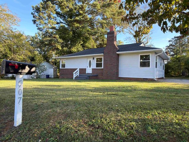 507 Crestwood Place, Spartanburg, SC 29306