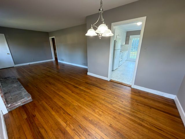 507 Crestwood Place, Spartanburg, SC 29306