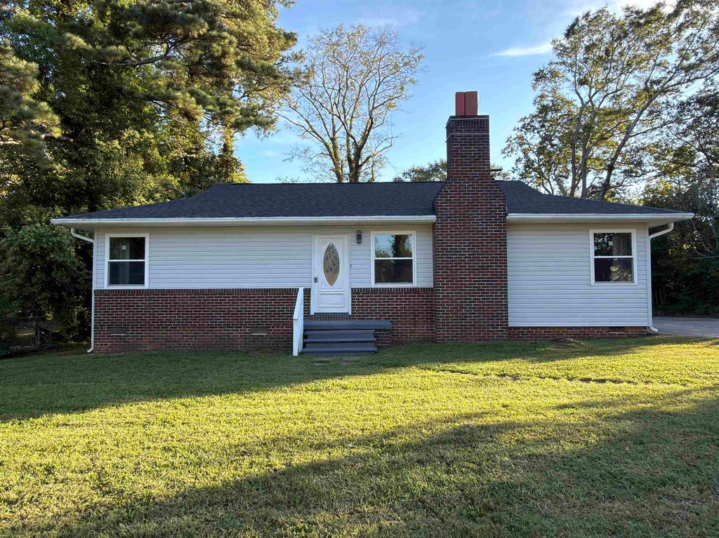 507 Crestwood Place, Spartanburg, SC 29306