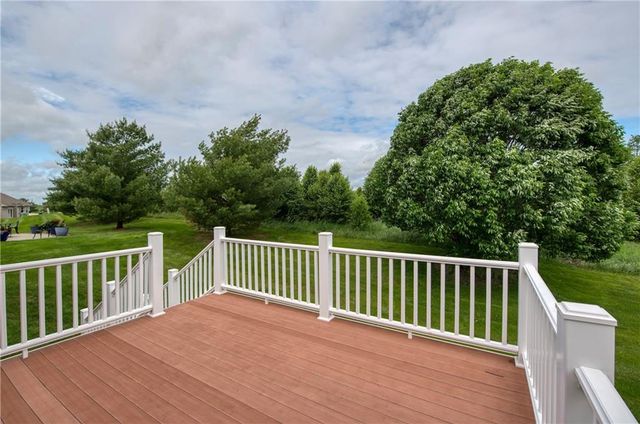 11246 N Randolph Avenue, Kansas City, MO 64157