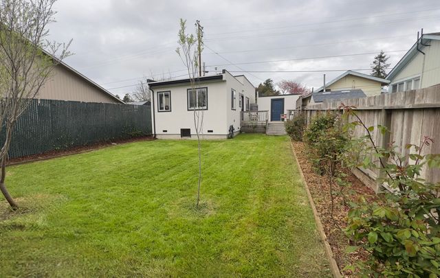 460 Spruce Street, Eureka, CA 95501