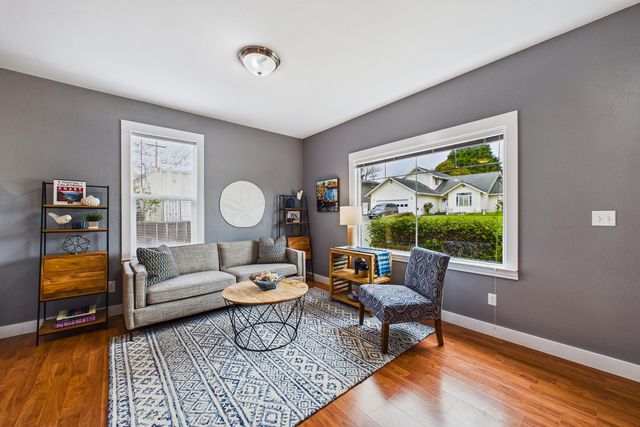 460 Spruce Street, Eureka, CA 95501