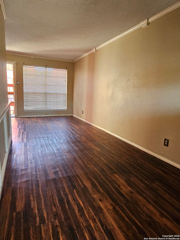 3243 Nacogdoches Rd Apt 910, San Antonio, TX 78217
