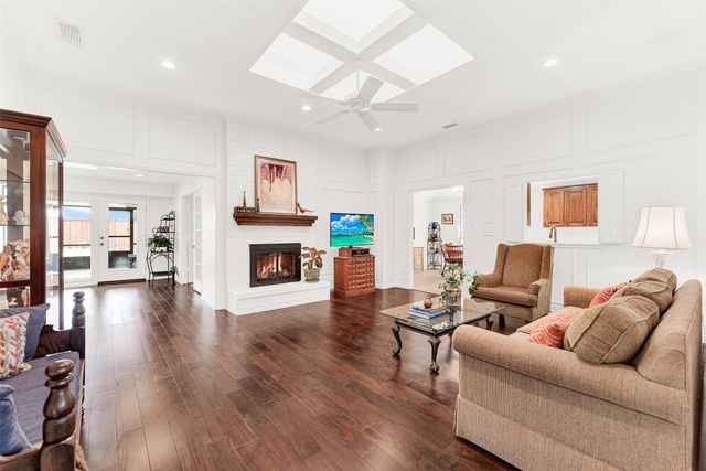 2015 Brandeis Drive, Richardson, TX 75082