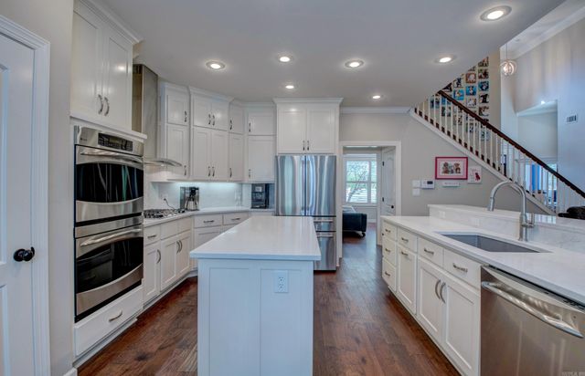 32 Tournay Circle, Little Rock, AR 72223