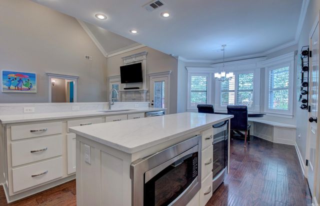 32 Tournay Circle, Little Rock, AR 72223