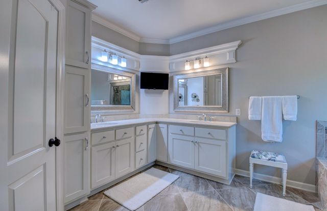 32 Tournay Circle, Little Rock, AR 72223