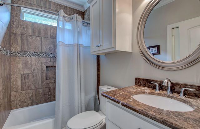 32 Tournay Circle, Little Rock, AR 72223