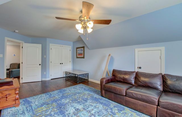 32 Tournay Circle, Little Rock, AR 72223