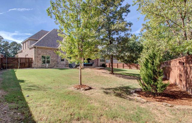 32 Tournay Circle, Little Rock, AR 72223
