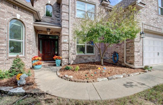 32 Tournay Circle, Little Rock, AR 72223