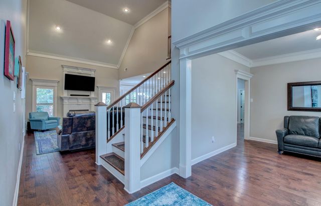 32 Tournay Circle, Little Rock, AR 72223