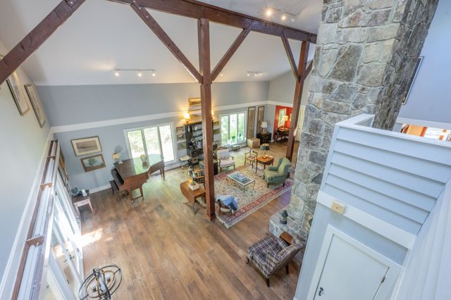 3442 Sherwood Rd, Sewanee, TN 37375