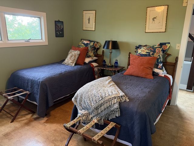 3442 Sherwood Rd, Sewanee, TN 37375