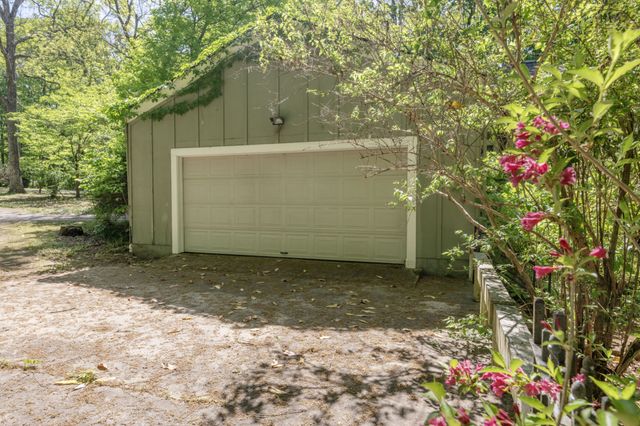 3442 Sherwood Rd, Sewanee, TN 37375