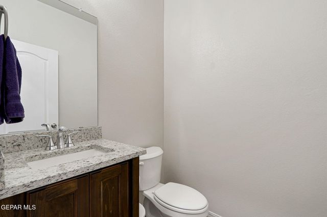 13138 OAKHAMPTON Avenue, El Paso, TX 79928