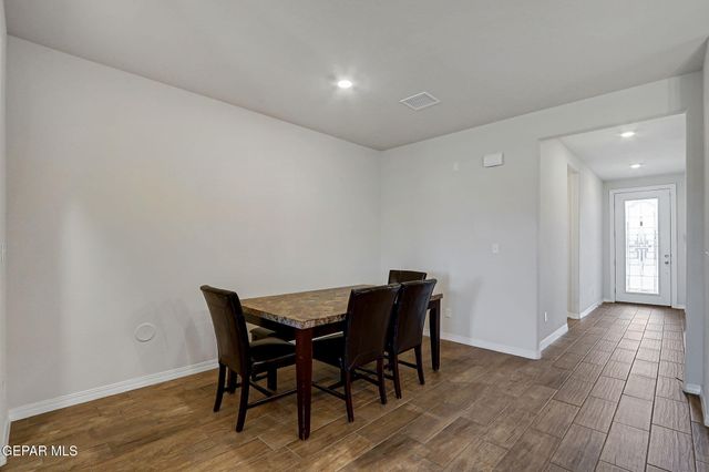 13138 OAKHAMPTON Avenue, El Paso, TX 79928