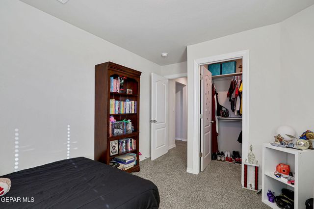 13138 OAKHAMPTON Avenue, El Paso, TX 79928