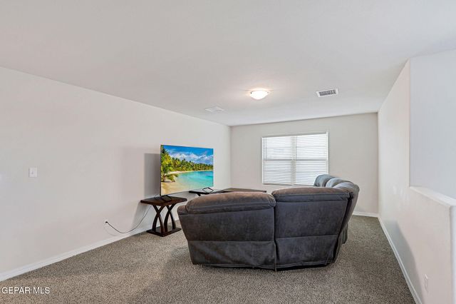 13138 OAKHAMPTON Avenue, El Paso, TX 79928