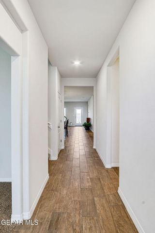 13138 OAKHAMPTON Avenue, El Paso, TX 79928