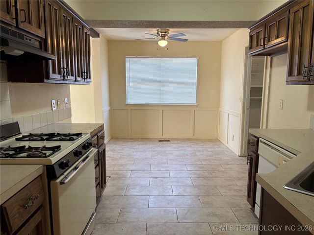 3846 S 118th East Avenue, Tulsa, OK 74146