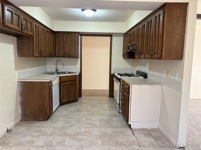 3846 S 118th East Avenue, Tulsa, OK 74146