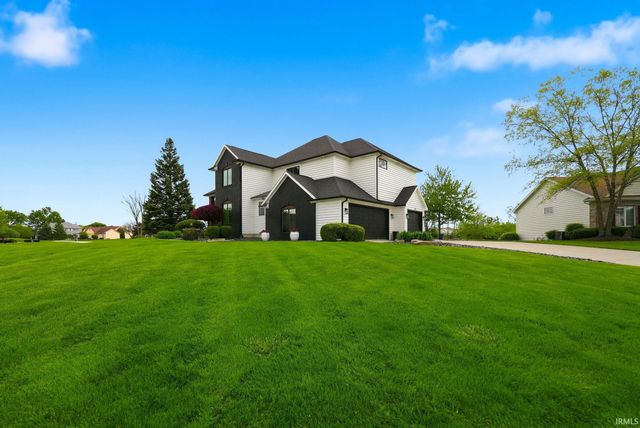 1010 Woodland Crossing, Fort Wayne, IN 46825