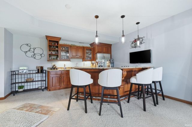 1010 Woodland Crossing, Fort Wayne, IN 46825
