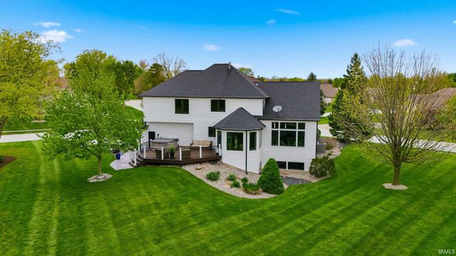 1010 Woodland Crossing, Fort Wayne, IN 46825
