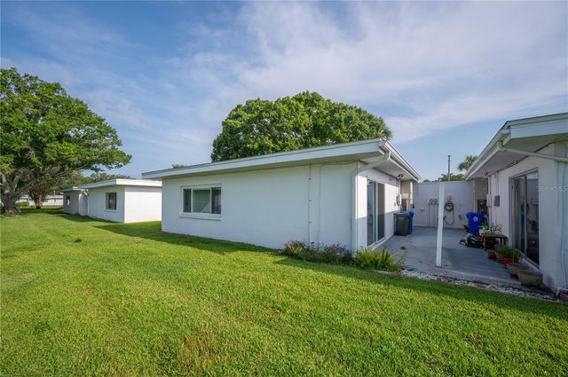 616 COTTAGE LANE 616, Lakeland, FL 33803