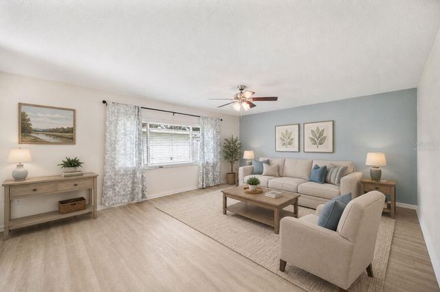 616 COTTAGE LANE 616, Lakeland, FL 33803