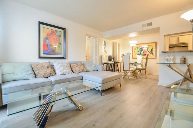 8100 Creekbend Dr 120, Houston, TX 77071