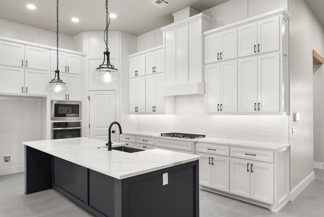 7125 NW 155th Street, Edmond, OK 73013