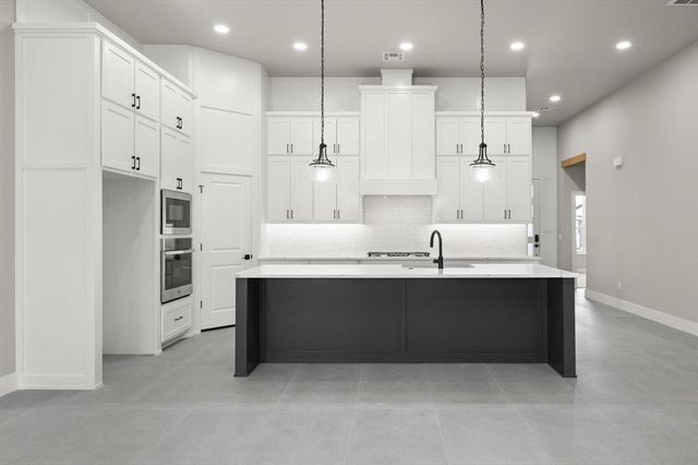 7125 NW 155th Street, Edmond, OK 73013