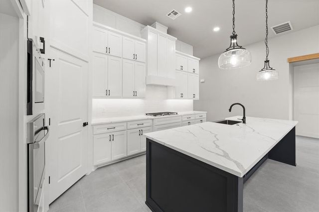 7125 NW 155th Street, Edmond, OK 73013