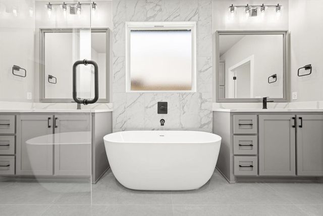 7125 NW 155th Street, Edmond, OK 73013