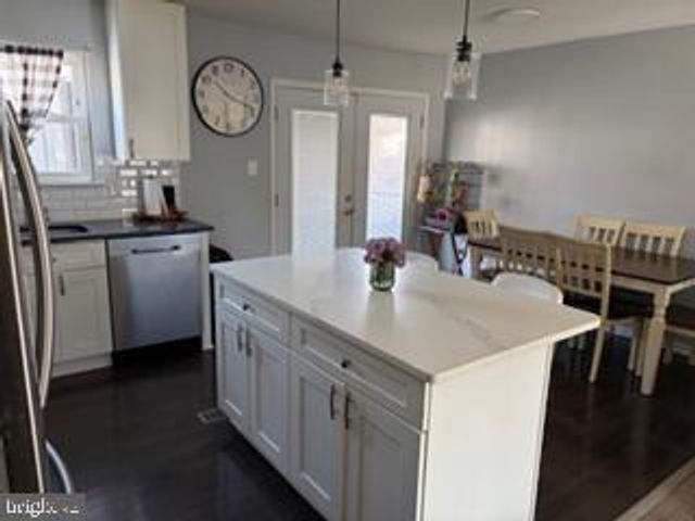 5598 SHADYBROOK DR, Woodbridge, VA 22193