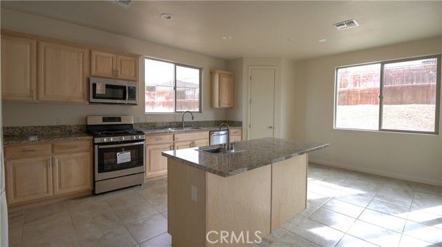 56925 Hidden Gold Court, Yucca Valley, CA 92284