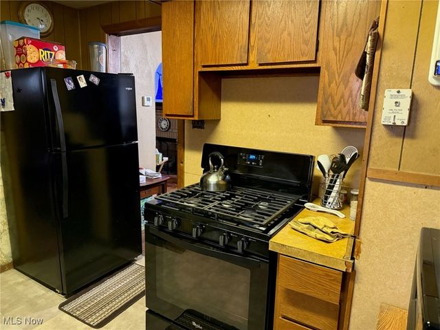 1311 Warner Road SE, Canton, OH 44707