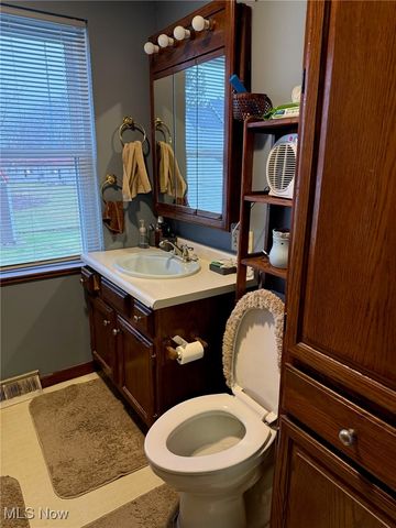 1311 Warner Road SE, Canton, OH 44707