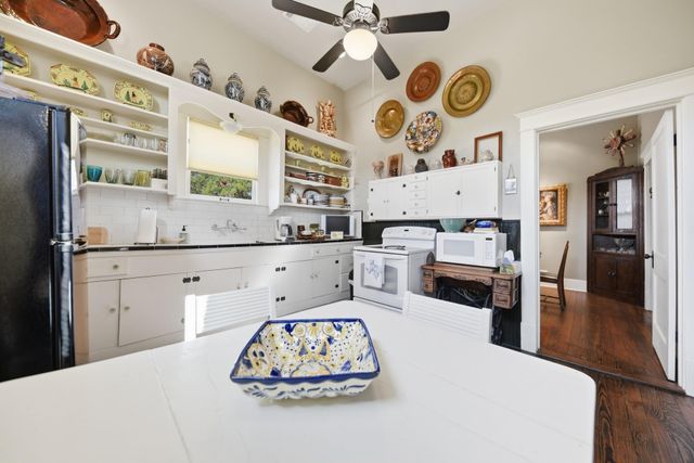 303 Ross Street, Brenham, TX 77833