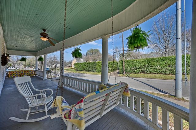 303 Ross Street, Brenham, TX 77833