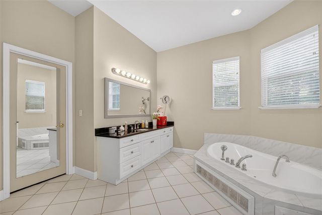 7815 NW 20TH LANE, Gainesville, FL 32605