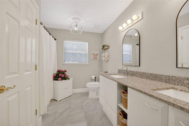 7815 NW 20TH LANE, Gainesville, FL 32605