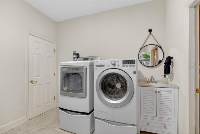 7815 NW 20TH LANE, Gainesville, FL 32605