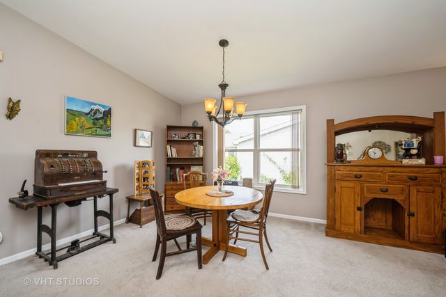 1016 Castleton Court, Grayslake, IL 60030