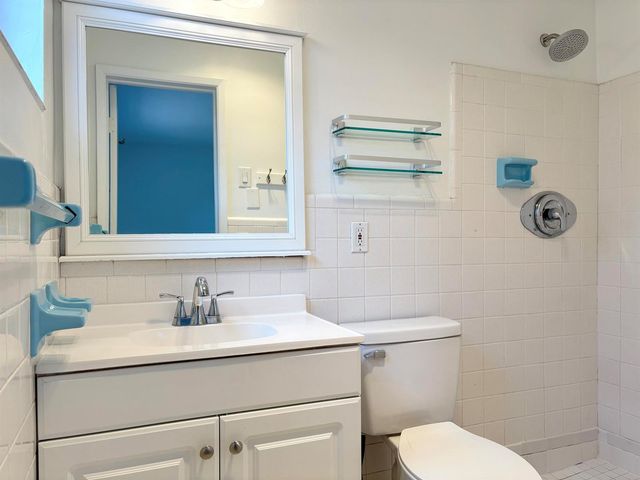 1605 NE 50th Court 1, Fort Lauderdale, FL 33334