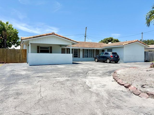 1605 NE 50th Court 1, Fort Lauderdale, FL 33334