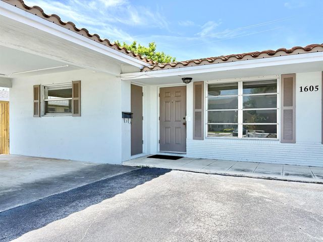 1605 NE 50th Court 1, Fort Lauderdale, FL 33334