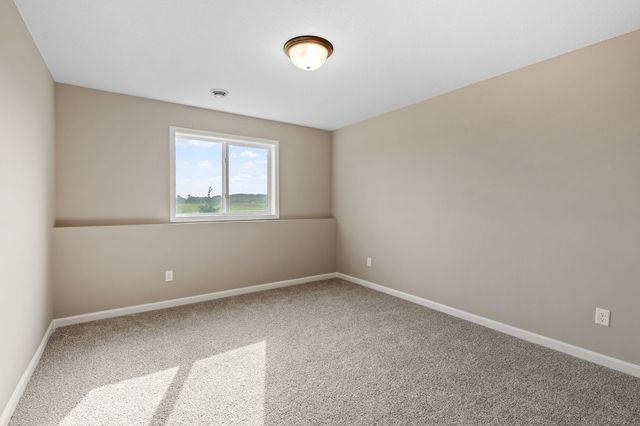 1605 Meadows Drive, East Bethel, MN 55011